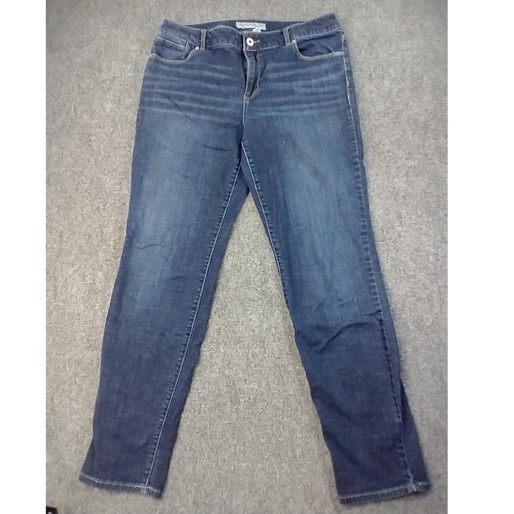 Chicos Platinum Denim Womens Size 2 Dark Wash Straight Leg Stretch Jeans